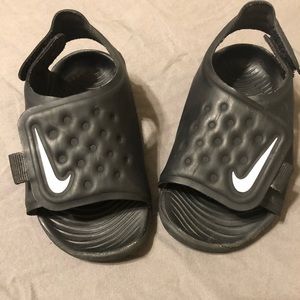 Baby nike sandals EXCELLENT condition